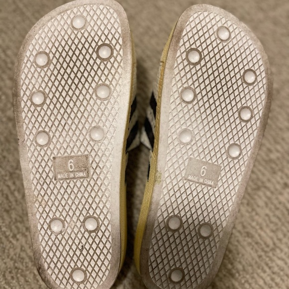 ADIDAS slippers - Picture 3 of 3